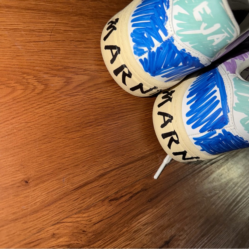 MARNI x VEJA " Graffiti " Printed Low-Top 100% Calf Leather Sneakers - Picture 3 of 7